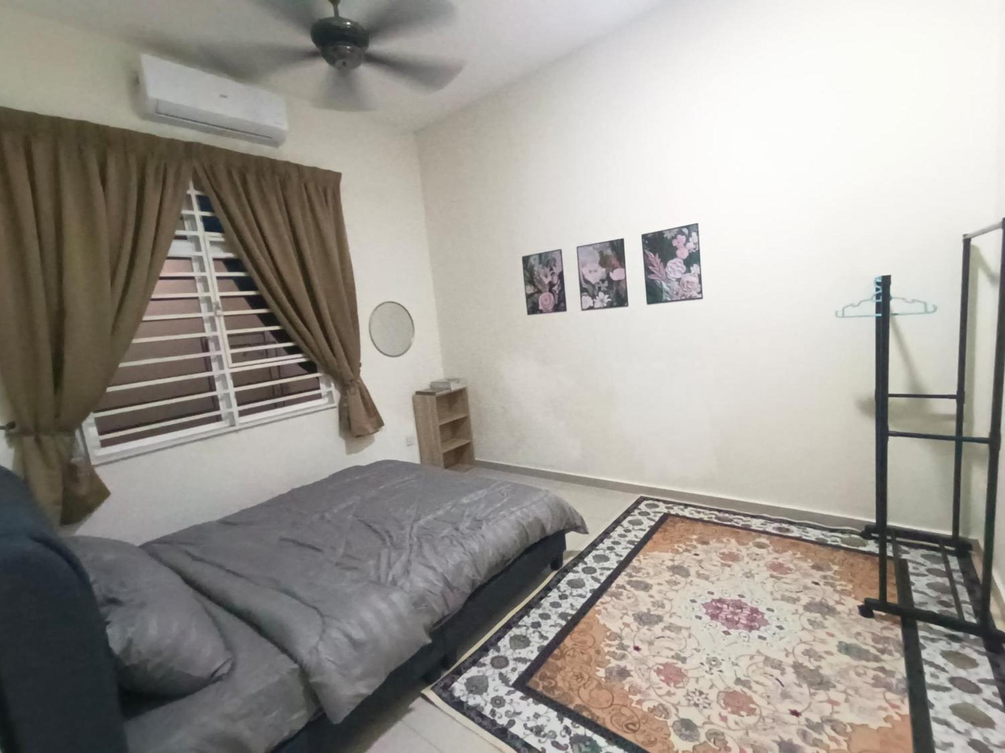 Nouri'S Homestay Melaka Bagian luar foto