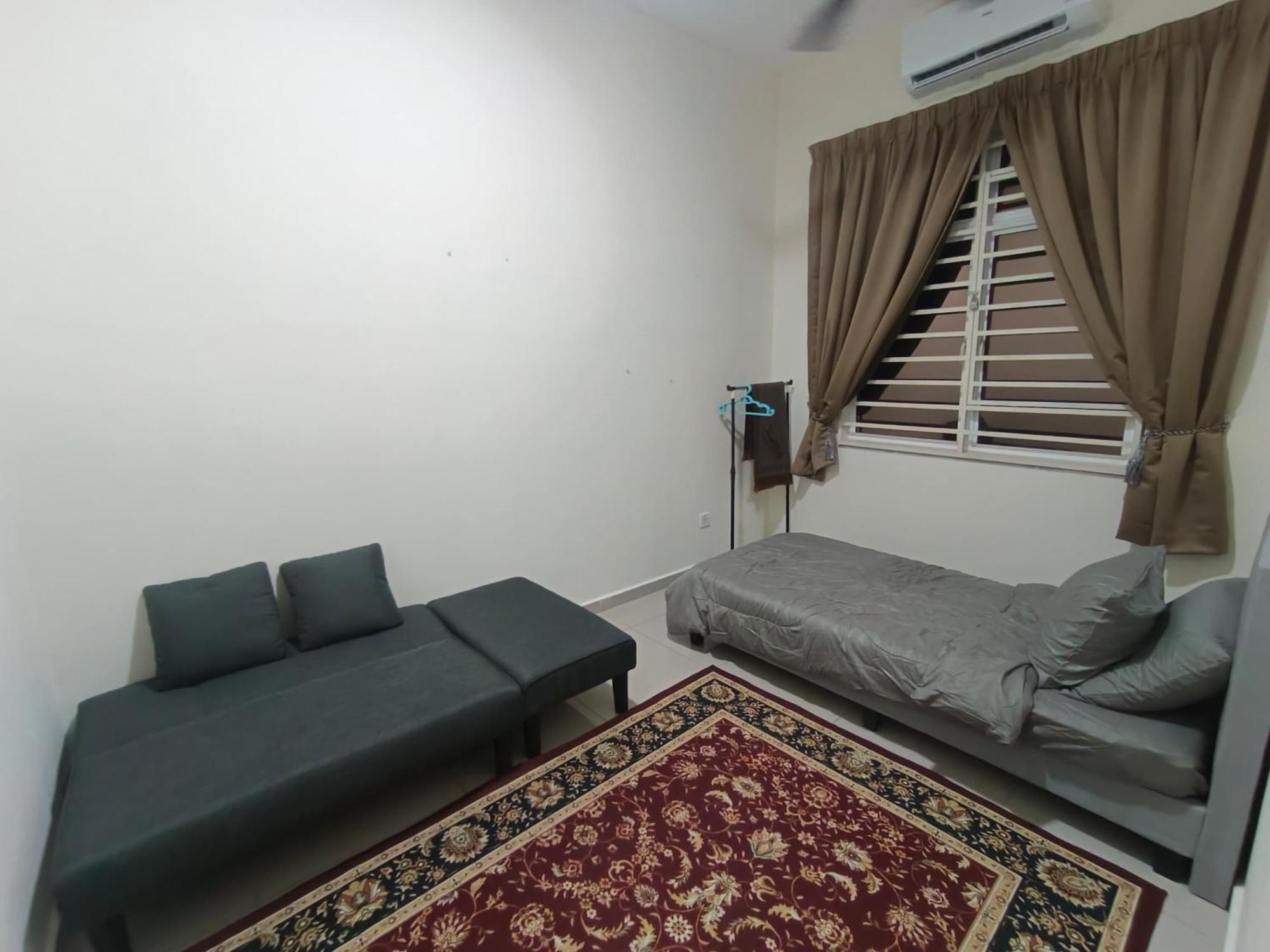 Nouri'S Homestay Melaka Bagian luar foto